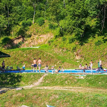 캠프장 Rafting Center 